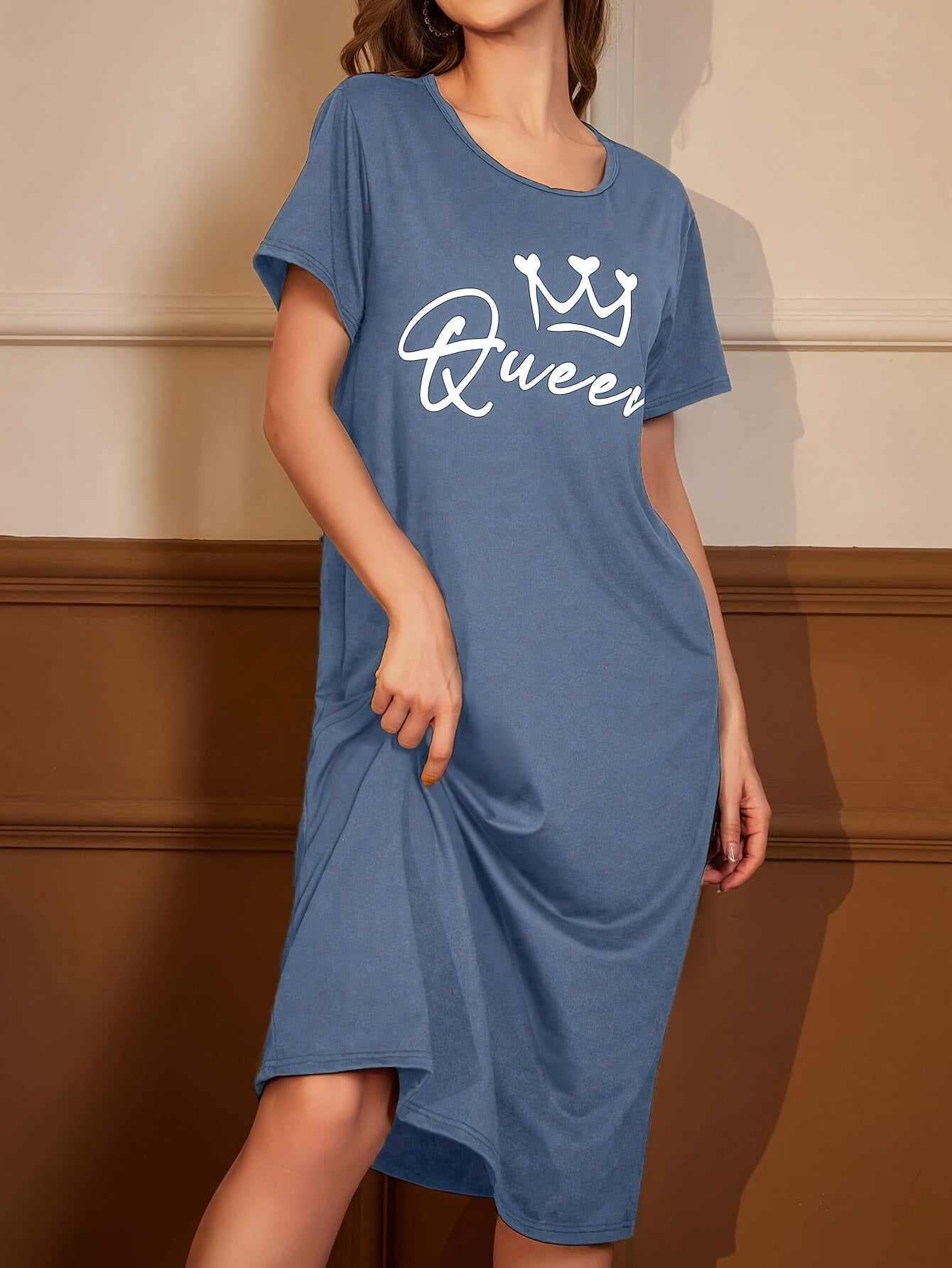 فستان نوم نسائي بطبعة تاج