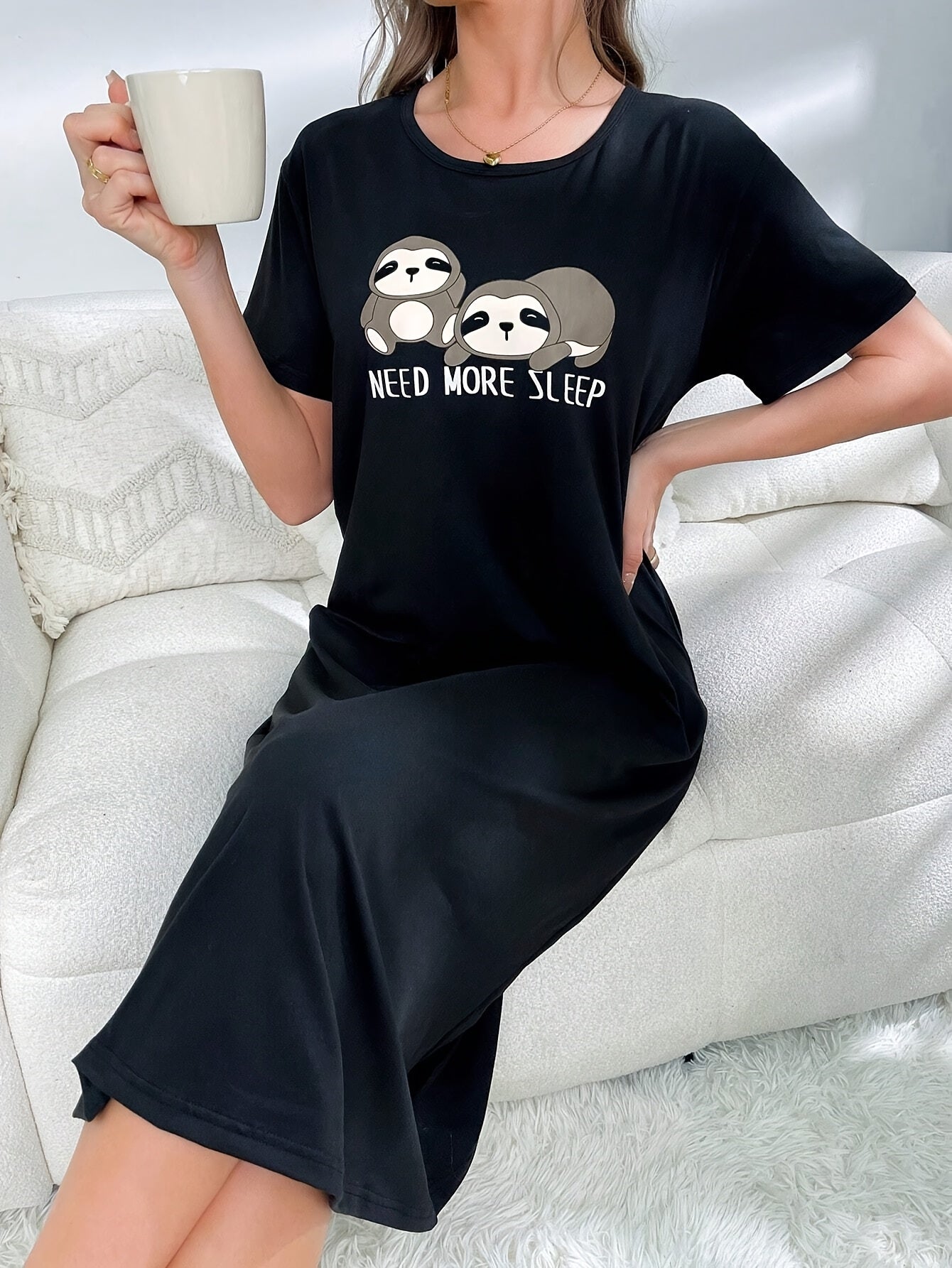 فستان نوم نسائي طويل الأكمام