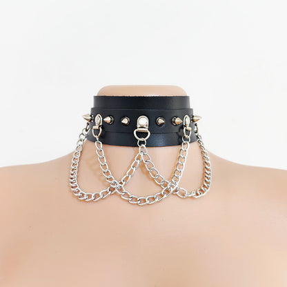 طقم نسائي عصري مع حزام