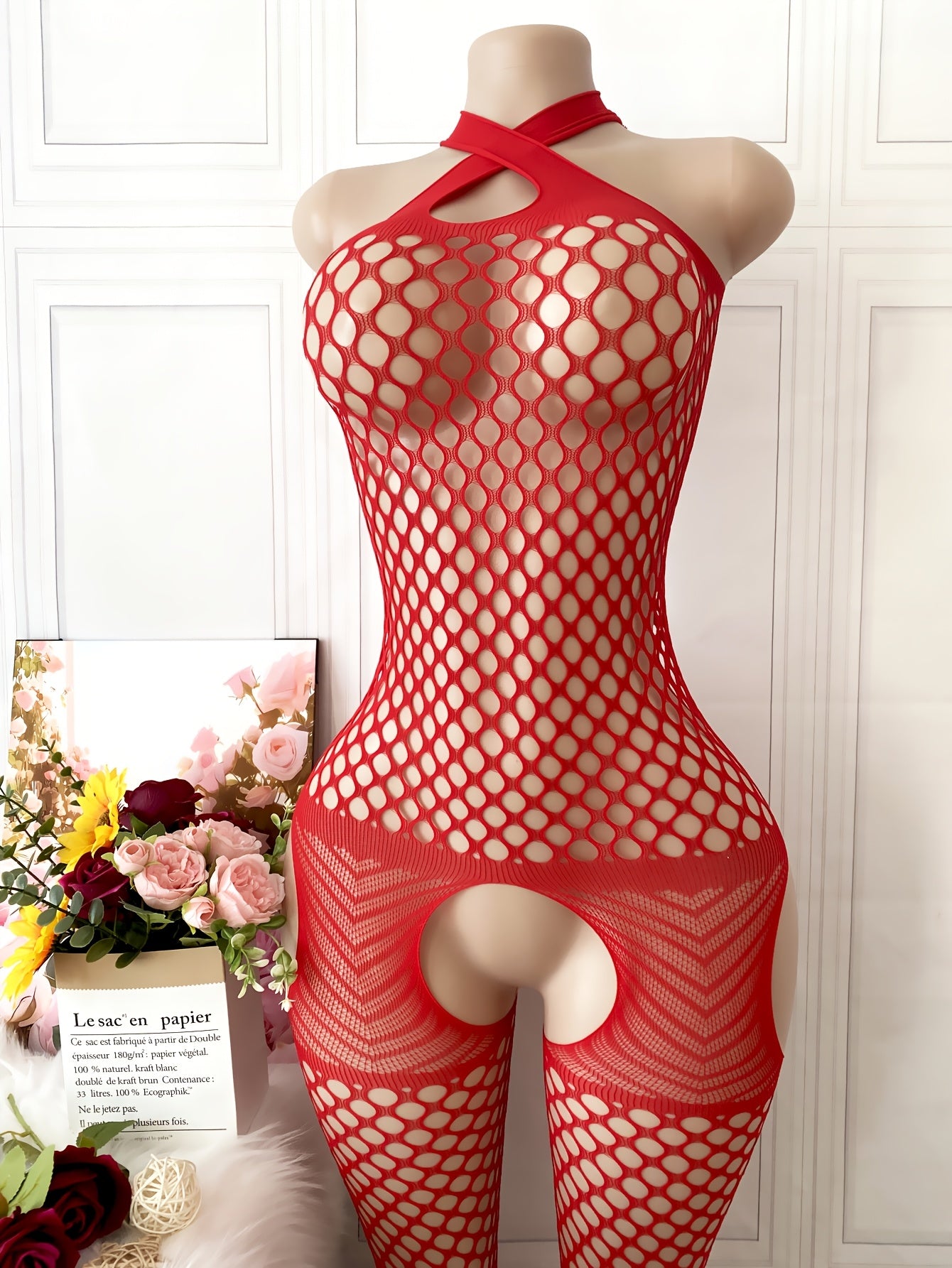 بدلة شبكية حمراء مقاس كبير